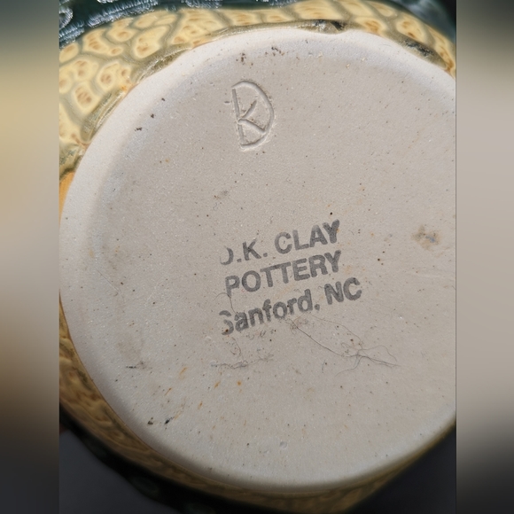 D.K Clay Studio Pottery HeartBowl ~Beige Green Stanford North Carolina SIGNED DK - Picture 5 of 8